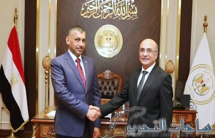 حيدر حنون يسلم وزير العدل المصري قائمة باسماء مطلوبين للقضاء العراقي