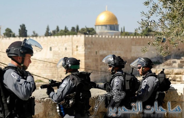 الاحتلال يفرض الاغلاق الشامل على القدس تزامنا مع استمرار اقتحام المستوطنين للمسجد الاقصى