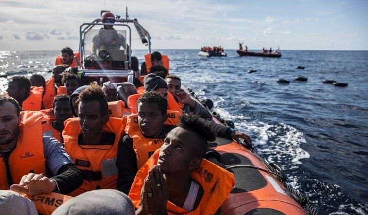 البحرية المغربية تنتشل 3 جثث وتنقذ 189 مهاجر