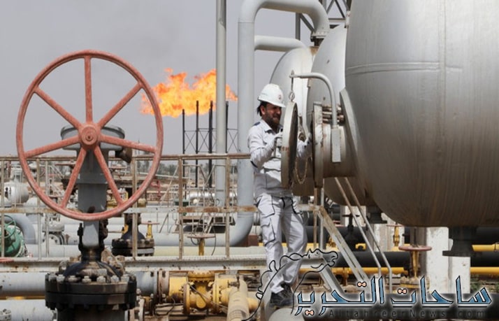 خبير اقتصادي: قانون النفط والغاز ليس له علاقة بتوسعة المشاريع الاستثمارية في العراق