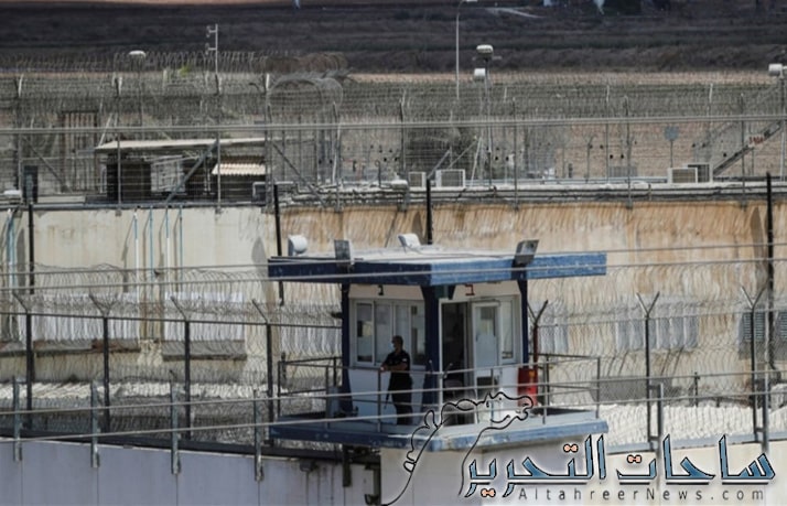 انتهاكات بحق اسرى فلسطينيين باحد سجون اسرائيل